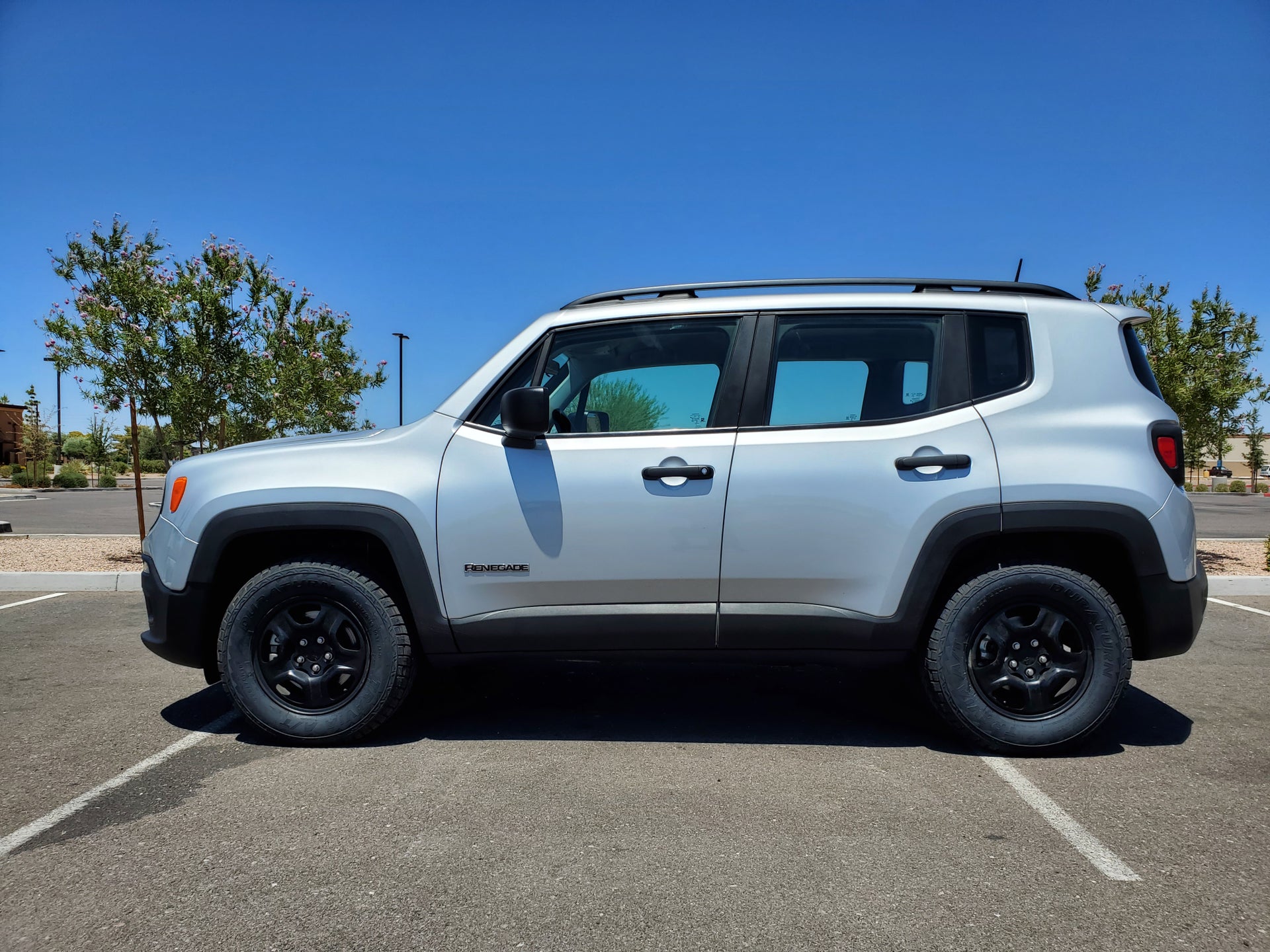Bigger Tires Installed (no lift)! | Jeep Renegade Forum